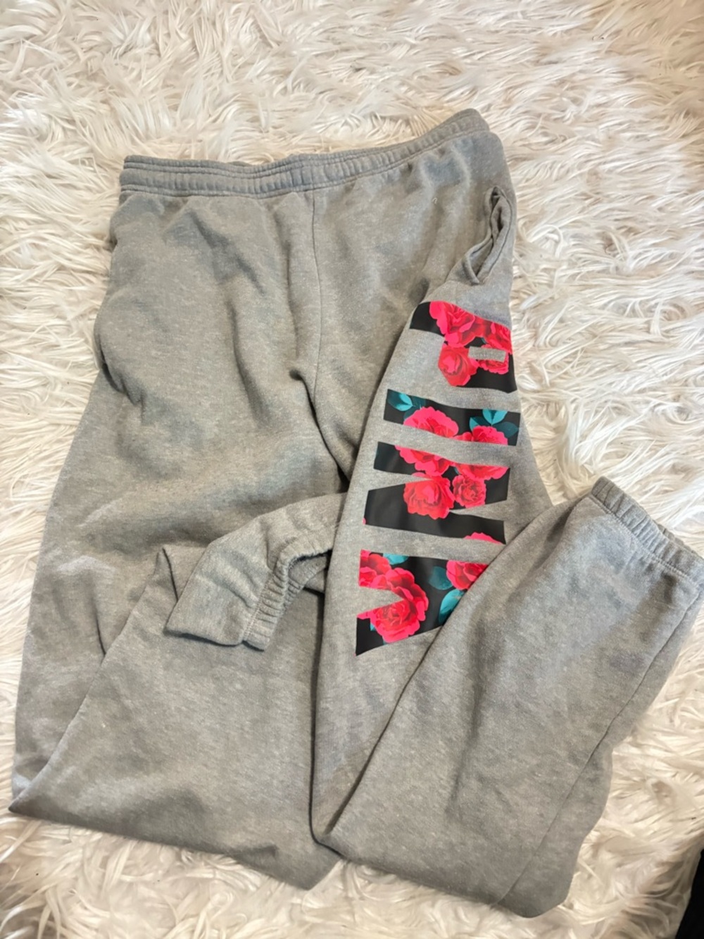 Woman’s ' Gray Floral Logo Sweatpants